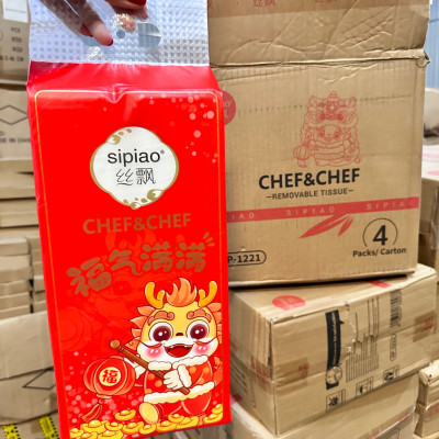 Khăn giấy 4 lớp treo tường dạng rút tiết kiệm, an toàn, tiện lợi