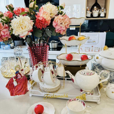 BỘ ẤM CHÉN PHA TRÀ  KÈM ĐẾ CHÂM NẾN  SỨ HÂM NÓNG MÀU TRẮNG VIỀN VÀNG CAO CẤP CAMELIA - ANTH451