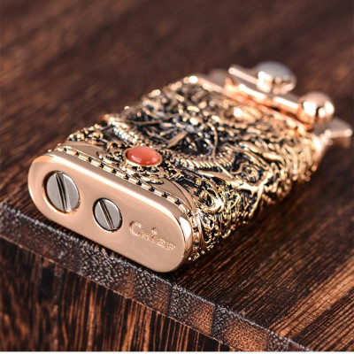 Vỏ Hột Quẹt Bật Lửa Xăng Đá Chief CF018-50 Khắc Hoa Văn Họa Tiết 3D Nổi, Đánh Đá Nhân Tạo Cao Cấp Đẹp Độc Lạ ( Màu Ngẫu Nhiên)