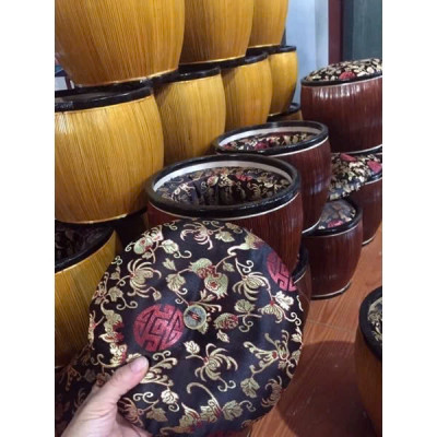 Giỏ ủ Bát Tràng hàng gấm