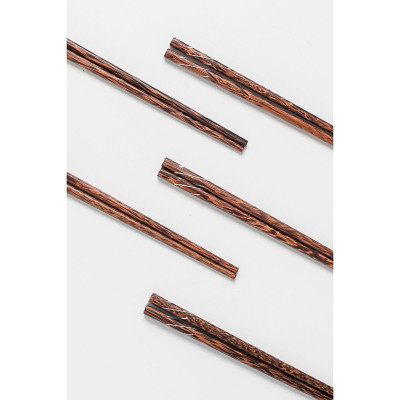 Vỉ 10 đôi đũa Dừa đá xoắn PHUSANG được làm từ gỗ tự nhiên không chất bảo quản dùng trong nhà hàng khách sạn và bàn ăn