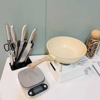 Chảo Chống Dính Bếp Từ Vân Đá Kiểu Nhật Không Nắp Size 22cm Cán Gỗ, Chảo Đáy Từ Ceramic Màu Trắng Kem Sang Trọng, Cao Cấp Dùng Cho Mọi Loại Bếp