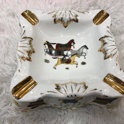 Gạt Tàn Sứ Lubinski AS160 Cao Cấp Họa Tiết Hoa Văn Thổ Cẩm Họa Tiết Hình Con Ngựa Sang Trọng