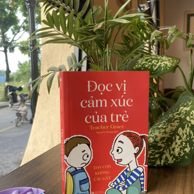 Sách nuôi dạy - Combo Những Trò Chơi Giúp Trẻ 0-2 Tuổi Phát Triển Toàn Diện Thể Chất Và Tâm Hồn + Đọc Vị Cảm Xúc Của Trẻ