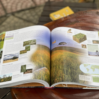 (Bìa cứng – Minh hoạ màu 3D) THUYẾT MINH TRỰC QUAN NHẤT VỀ TRÁI ĐẤT - Tủ sách DK - James F. Luhr & Jeffrey E. Post – Omegaplus - ETS
