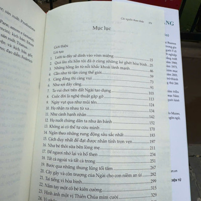 (Bìa cứng) HY VỌNG - Đức Giáo Hoàng Phanxicô – Đình Chẩn dịch – sách Nhân Dân