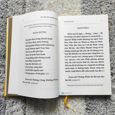 Kinh Địa Tạng Bồ Tát Bổn Nguyện - bản cao cấp, màu vàng (Bookcity)