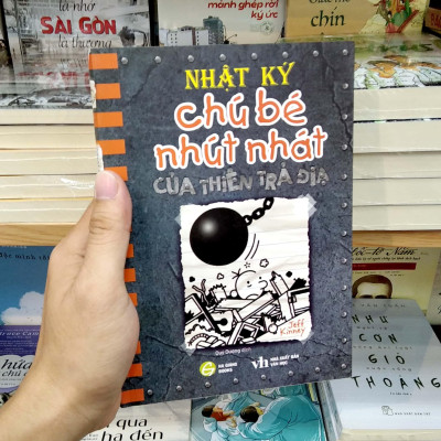 Nhật Ký Chú Bé Nhút Nhát - Tập 14: Của Thiên Trả Địa - Phiên bản Tiếng Việt