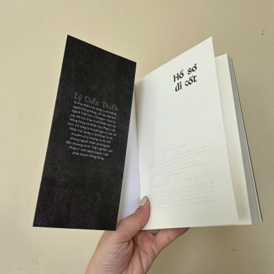 Sách - Hồ sơ di cốt (Nhã Nam HCM)