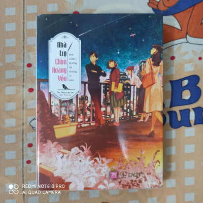 Nhà Trọ Chim Hoàng Yến - Đôi Cánh Hướng Tới Những Vì Sao [Tặng Kèm: 01 Postcard (9 x 15 cm)+ 01 Bookmark]