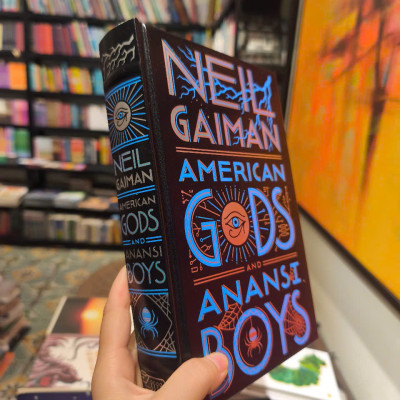 Sách - American Gods and Anansi Boys by Neil Gaiman/Bìa cứng/Tiểu thuyết Fantassy tiếng Anh