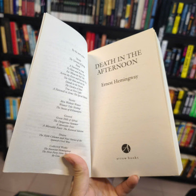 Sách - Sách - Death in the Afternoon by Ernest Hemingway - Văn Học Kinh Điển Tiếng Anh/ English Classics Novel