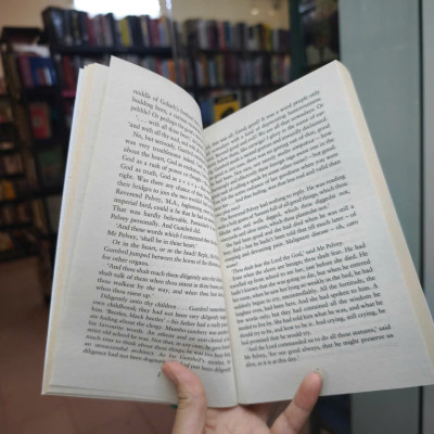 Sách - Antic Hay by Aldous Huxley - Fiction/ Classics /Literature In English