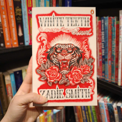 Sách - White Teeth by Zadie Smith - Sách Ngoại văn, English Book, Nhập khẩu UK, bìa mềm