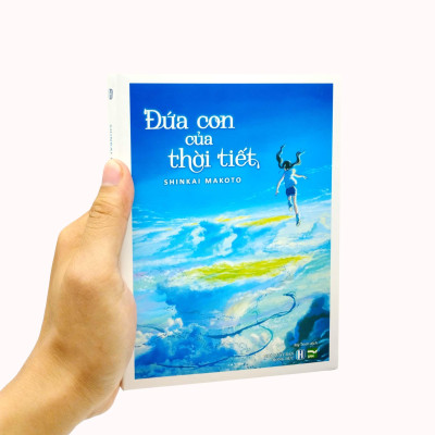 Đứa Con Của Thời Tiết - Bản Thường - Tặng Kèm Postcard Màu Chất Liệu Giấy Ivory