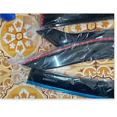 Bộ vè mưa chỉ mạ dành cho xe Fortuner 2017-2019 hàng đẹp