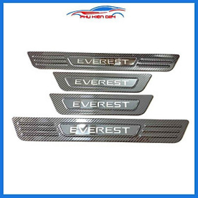 Bộ nẹp bước chân trong ngoài vân Cacbon xe Everest 2017-2018-2019-2020 chống trầy làm đẹp ô tô