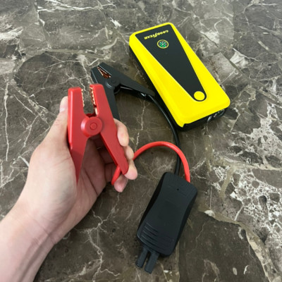 Bộ kích điện ô tô 12V/800A , kiêm pin sạc dự phòng 12000mAh Goodyear GY-2626