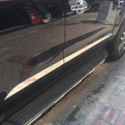 Bộ ốp sườn, nẹp sườn dành cho xe Ford Everest 2016-2019 nhựa ABS mạ Crom cao cấp