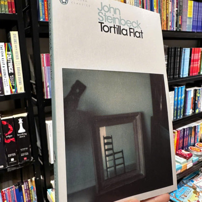 Sách - Tortilla Flat (Penguin Modern Classics) by John Steinbeck - Văn học kinh điển/Tiếng anh/English/Novel