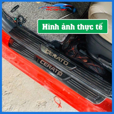 Bộ nẹp bước chân trong ngoài vân Cacbon xe Cerato 2019-2020 chống trầy làm đẹp ô tô