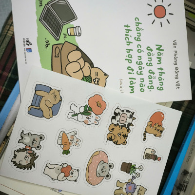 Sách - Năm tháng đằng đẵng, chẳng có ngày nào thích hợp đi làm (Văn Phòng Động Vật) (Nhã Nam Official)