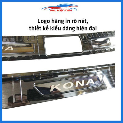 Ốp chống trầy cốp Kona 2018-2019-2020-2021 thép không gỉ vân titan bảo vệ xe chống va đập