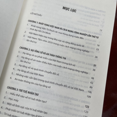 (Bìa cứng) [Giải Sách Hay 2022] VIỆT NAM THỜI CHUYỂN ĐỔI SỐ – Think Tank VINASA – Thái Hà Books – NXB Thế Giới
