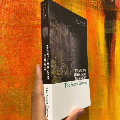 Sách - The Secret Garden by Frances Hodgson Burnett - Collins Classics - English Classic Novel