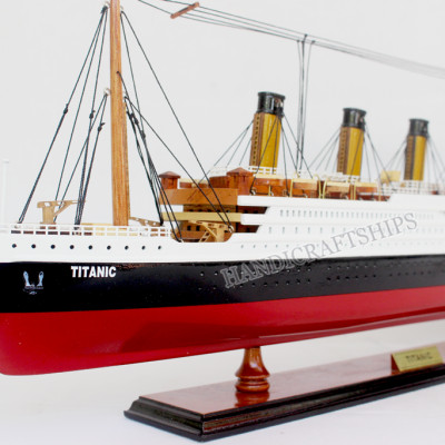 Mô hình thuyền gỗ trang trí Titanic cao cấp 60cm có điện