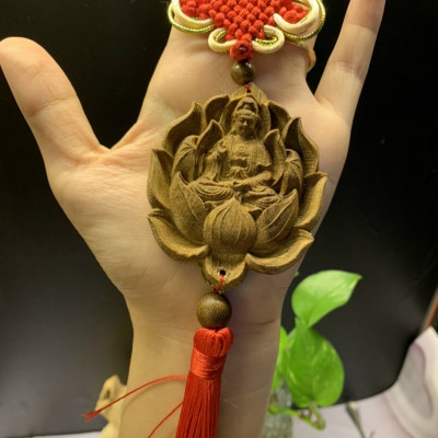 Dây treo xe ôtô, xe hơi phật Bà Quan Âm bằng trầm hương