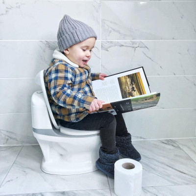 [ 76503-Nuby ] Bồn vệ sinh thu nhỏ cho bé, có âm thanh xã nước, tặng kèm 02 cục pin AAA