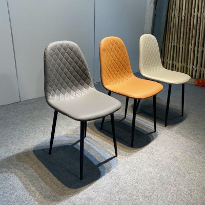 Bộ bàn ăn mặt đá phiến ceramic bóng kết hợp ghế Venus trám