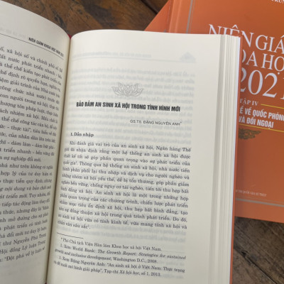 (Boxset trọn bộ 4 tập, bìa cứng) NIÊN GIÁM KHOA HỌC NĂM 2021:Tập I - Những vấn đề về chính trị; Tập II - Những vấn đề về kinh tế;  Tập III - Những vấn đề về văn hóa, xã hội và con người; Tập IV - Những vấn đề về qu.ố.c p.h.ò.n.g, an ninh và đối ngoại