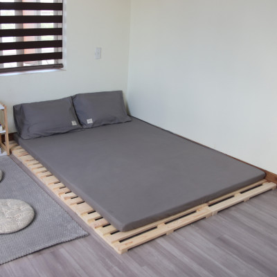 Giường ngủ gỗ CT01 Juno Sofa màu vàng nhạt 