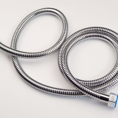 Bộ tay dây sen siêu tăng áp mặt tròn lõi lọc Vitamin C Eurolife EL-146SH (Trắng bạc)