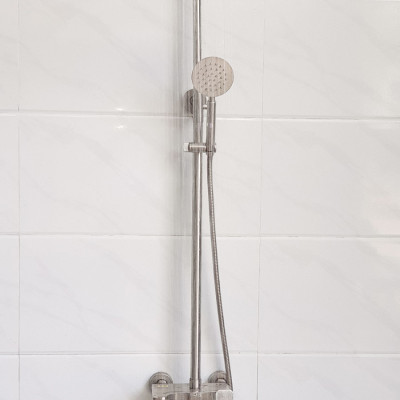 Bộ sen cây tắm đứng nóng lạnh Inox SUS 304 Eurolife EL-S920 (Trắng vàng)