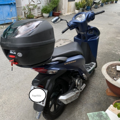 Thùng Givi E250N2 kèm đế và ốc gắn cho xe Vision 2022, thùng xe Vision 2022 mới