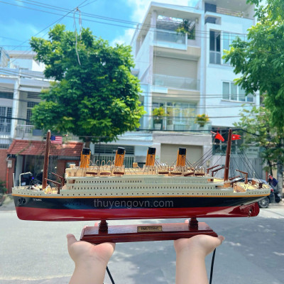 Mô Hình Thuyền Gỗ Trang Trí Phong Thủy RMS TITANIC PAINTED, tàu du lịch, thuyền trang trí chính hãng