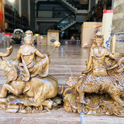 Cặp tượng văn thù _ phổ hiền bồ tát bằng gỗ bách xanh thơm nức kt 15×14×6cm