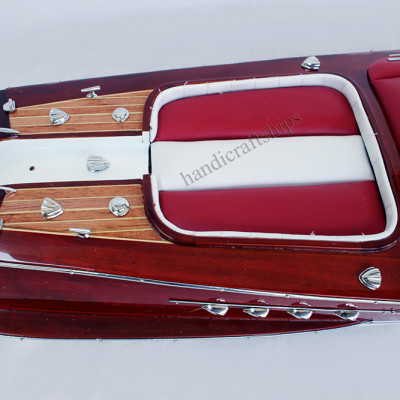 Mô hình tàu cao tốc Riva Aquarama 50cm (Nệm đỏ trắng)