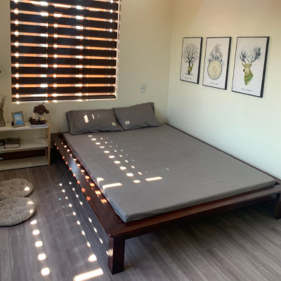 Giường ngủ gỗ CT13 Tundo màu vàng nâu 