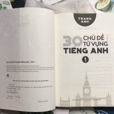 30 Chủ Đề Từ Vựng Tiếng Anh - Tập 1 (Trang Anh) - Tặng Kèm Sổ Tay Mini Siêu Dễ Thương