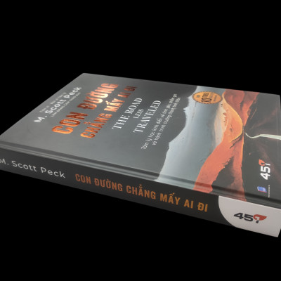 Sách - Con Đường Chẳng Mấy Ai Đi - The Road Less Traveled - Bìa Cứng - Độc Quyền Fahasa