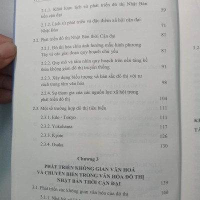 PHÁT TRIỂN KHÔNG GIAN VĂN HÓA ĐÔ THỊ Ở NHẬT BẢN THỜI CẬN ĐẠI (Sách chuyên khảo) - Nguyễn Dương Đỗ Quyên (Chủ biên) - bìa mềm