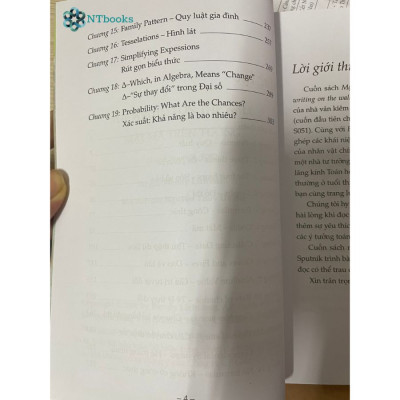 Sách Mật Mã Trên Tường – Wendy Lichtman – Nguyễn Thùy Dương dịch (Song ngữ Anh – Việt)