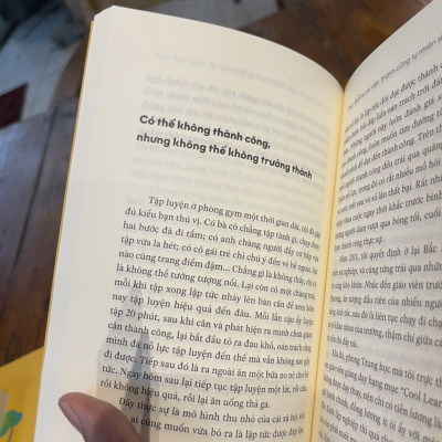 8.760 GIỜ MỘT NĂM – Bí quyết biến thời gian thành vàng – Ali – Ngô Minh Vân dịch – Nhã Nam – NXB Hà Nội (Bìa mềm)