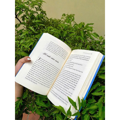 Sách - Hồ Nước Mùa Xuân - Nguyễn Thị Minh Ngọc - NXB Phụ Nữ