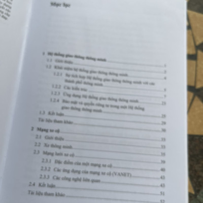 HỆ THỐNG GIAO THÔNG THÔNG MINH TRONG CÁC ĐÔ THỊ THÔNG MINH – Các khía cạnh và thách thức của mạng di động và đám mây – Rodolfo I. Meneguette – Nguyễn Cường và Trương Hồng Sơn dịch – NXB Xây Dựng
