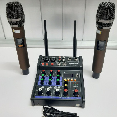 Bàn trộn Mixer G4 USB – Chuyên dùng livestream, karaoke gia đình – Có màn hình led – Kèm 2 micro không dây – Dùng được cho loa kéo, loa ô tô, dàn karaoke gia đình, livestream, thu âm - Tích hợp nguồn 5V và 48V cho micro thu âm - Hàng chính hãng
